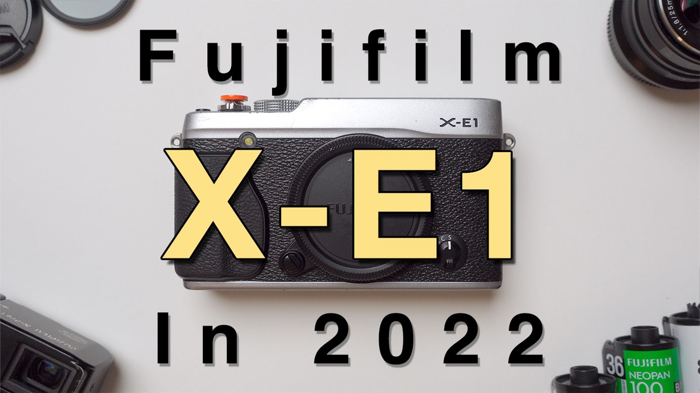 Fujifilm X100S Digital Camera, Silver {16.3MP} - With Battery and Charger -  EX+